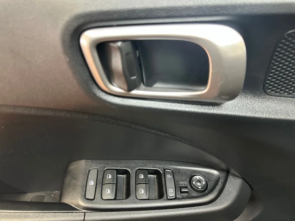 Used 2026 Onyx Black Hyundai SEL image 20