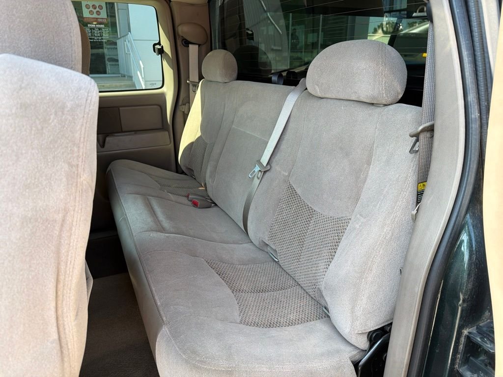 Used 2006 Green Chevrolet LT image 13