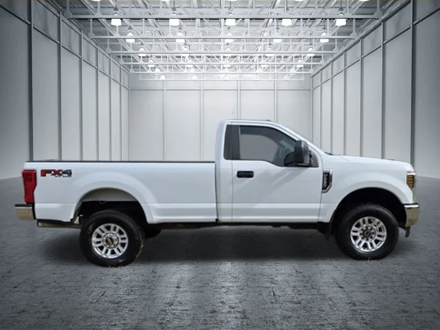 Used 2019 White Ford XL image 10