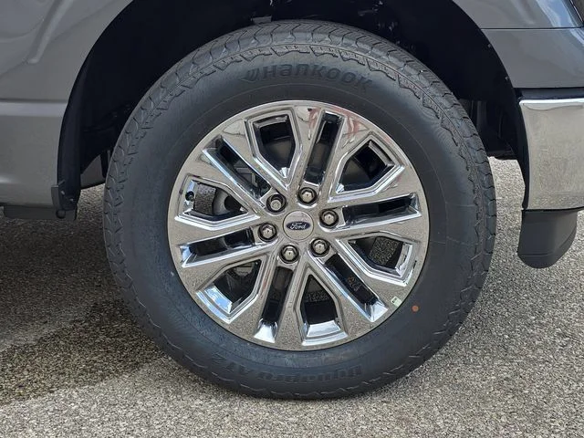 New 2026 Carbonized Gray Metallic Ford Lariat® image 41