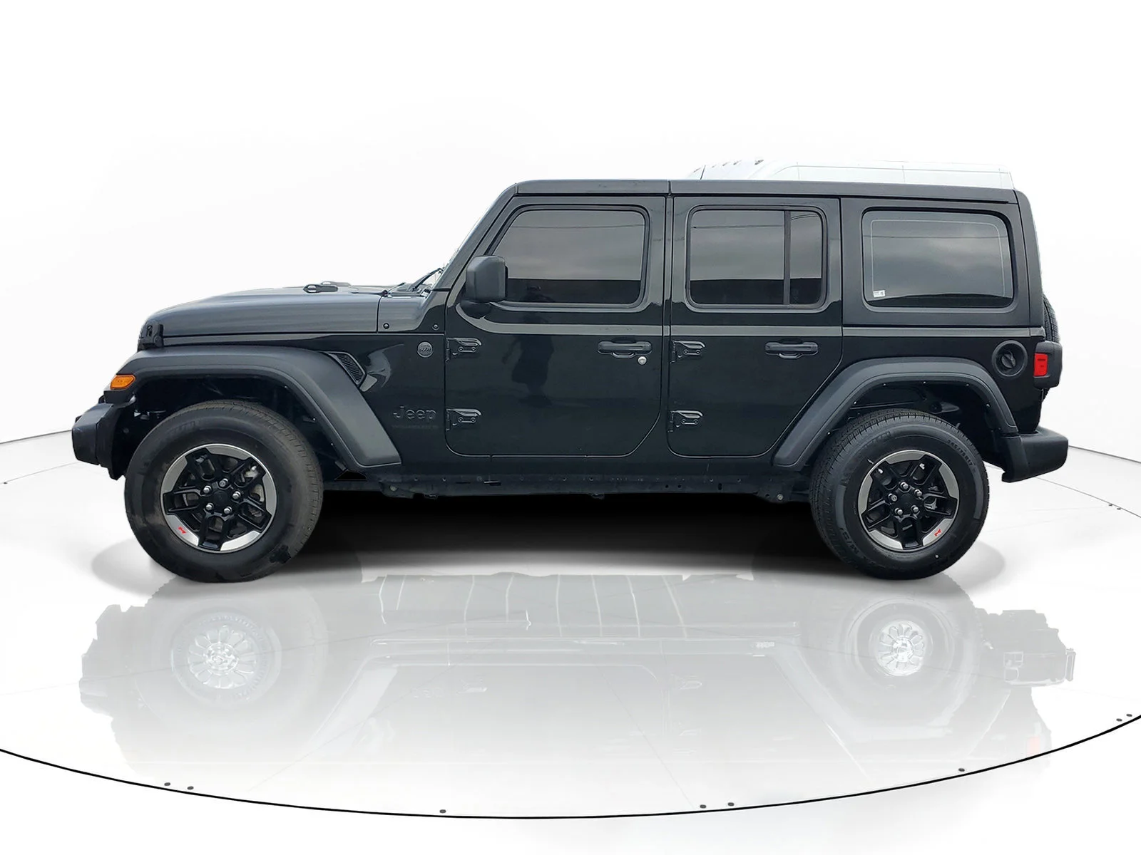 Certified Used 2023 Black Jeep Sport image 7