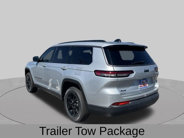 New 2026 Silver Zynith Exterior Paint Jeep Altitude image 5