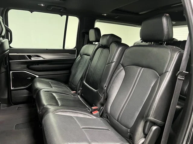 2023 Jeep Wagoneer Series II - Photo 47