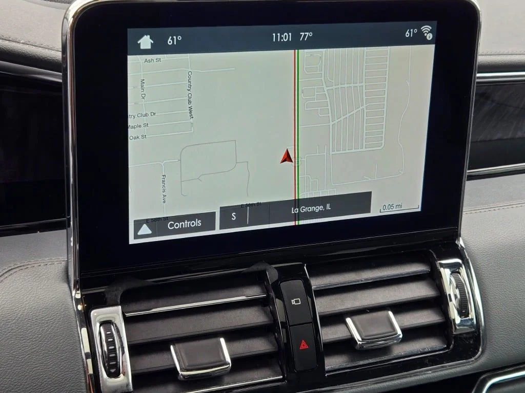 Used 2019 Silver Lincoln Reserve image 30