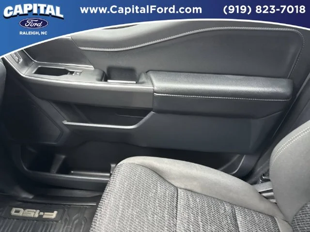 Used 2023 White Ford XLT image 28