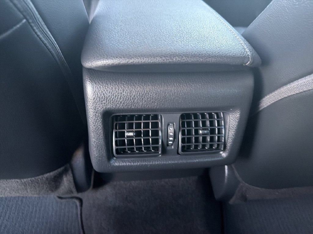 2024 Toyota Camry XLE - Photo 23