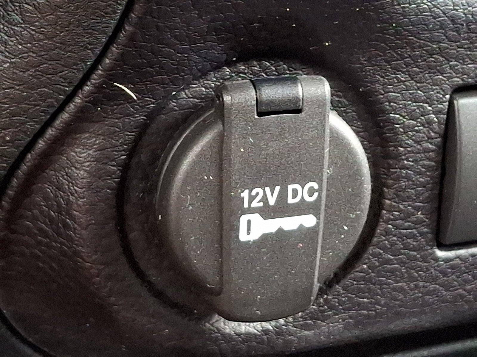 Used 2016 Granite Crystal Metallic Clearcoat Jeep Sport image 21