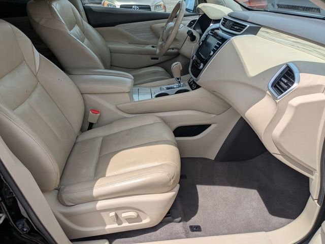 Used 2017 Black Nissan Platinum image 28