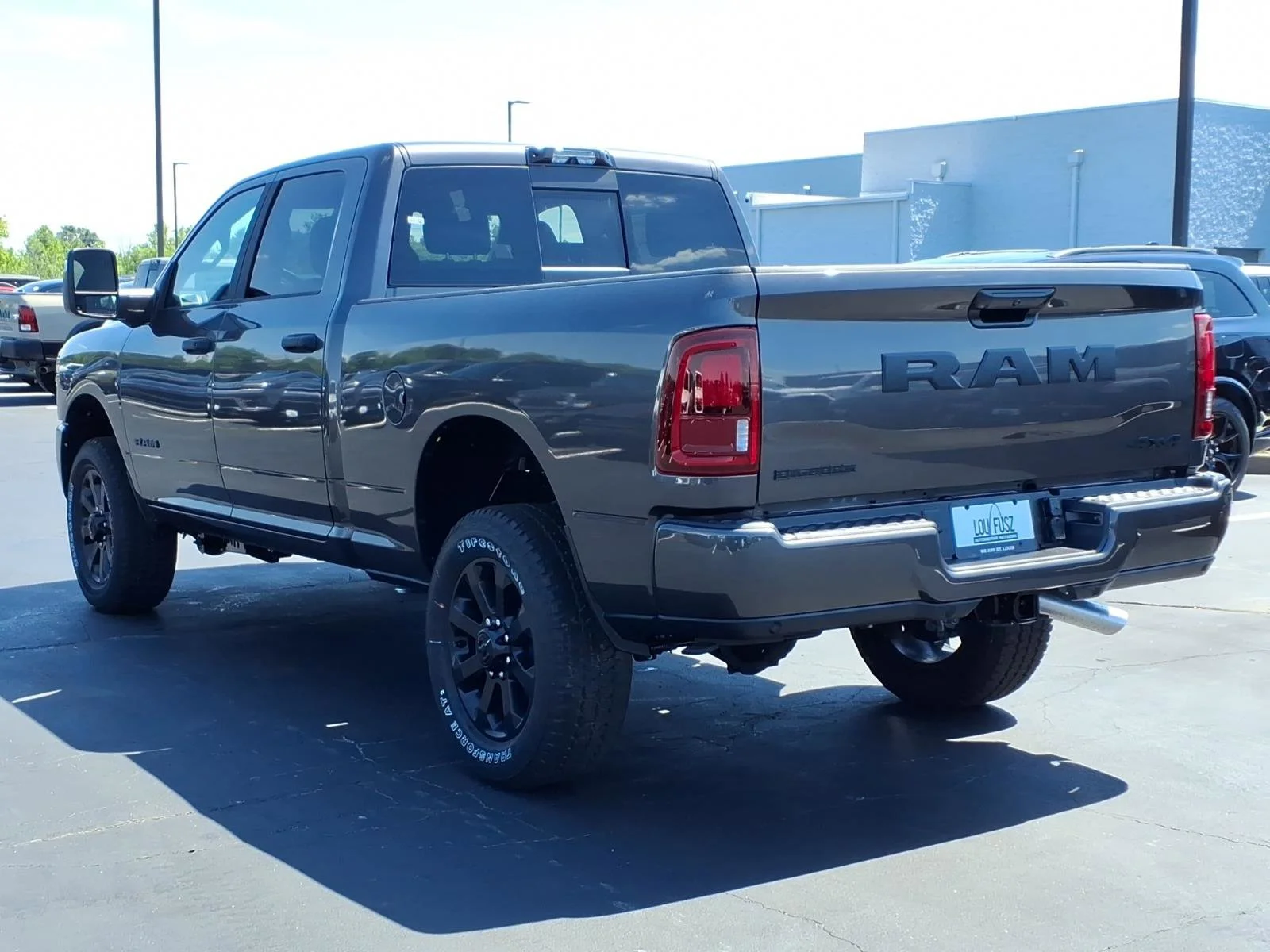 New 2026 Granite Crystal Metallic Clear-Coat Exterior Paint RAM Big Horn image 4