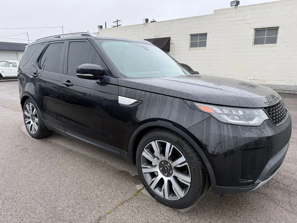 Used 2018 Black Land Rover HSE image 10