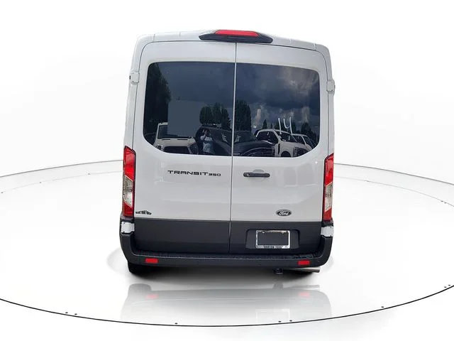 New 2026 Oxford White Ford XL image 6