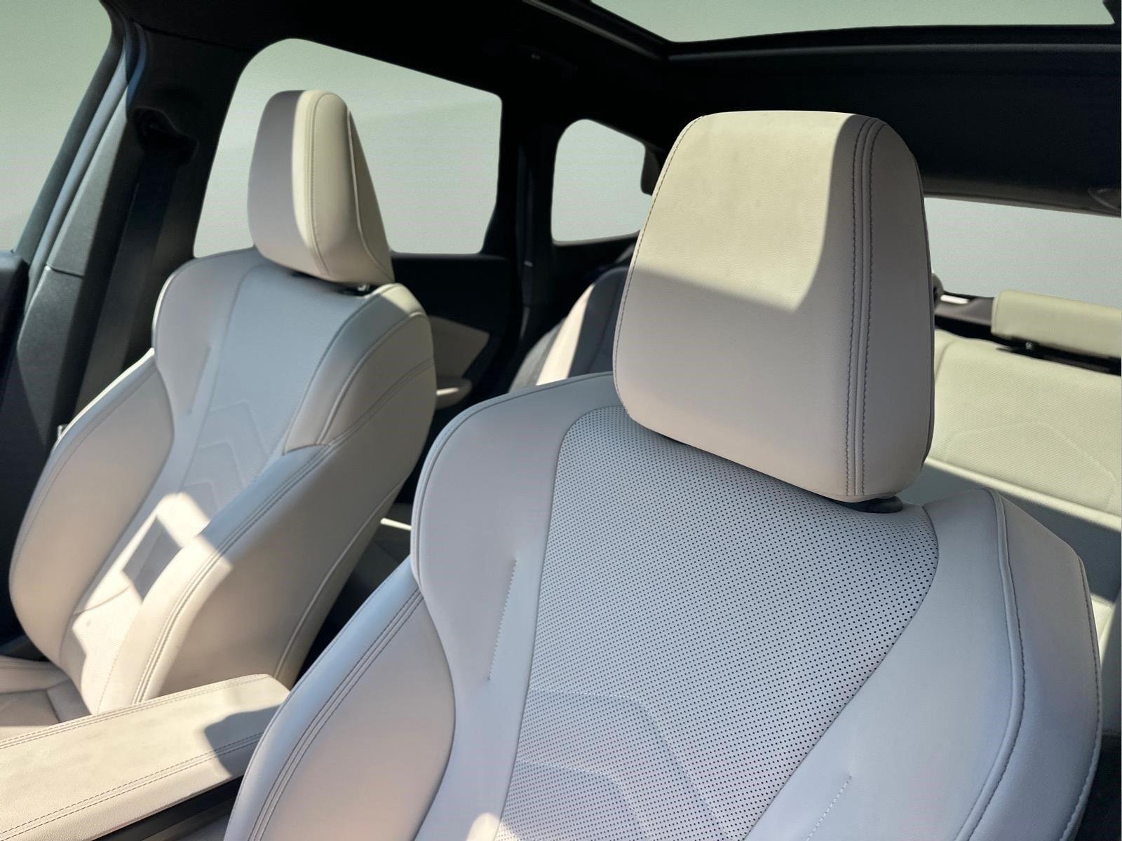 Used 2024 Storm Bay Metallic BMW M35i image 19