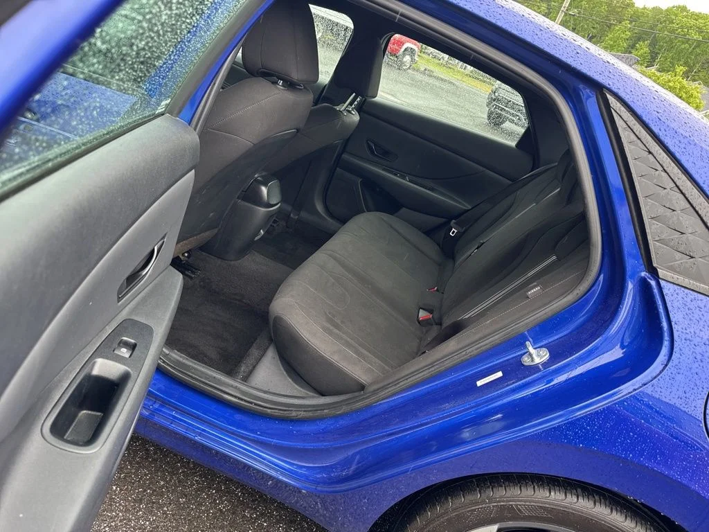 Used 2025 Blue Hyundai SEL Sport image 31