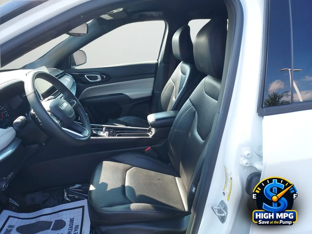 2025 Jeep Compass Limited - Photo 29