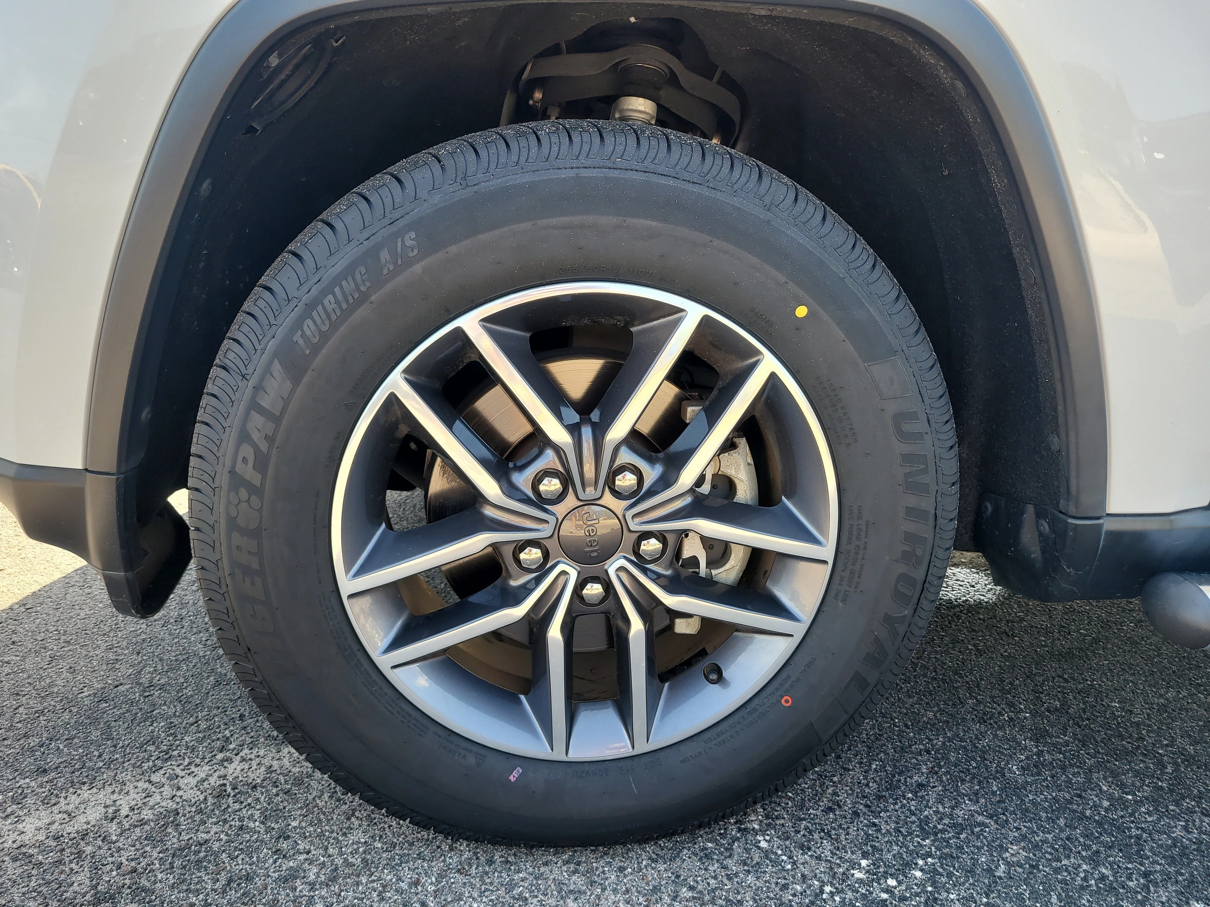 Used 2020 Bright White Clearcoat Jeep Limited image 9