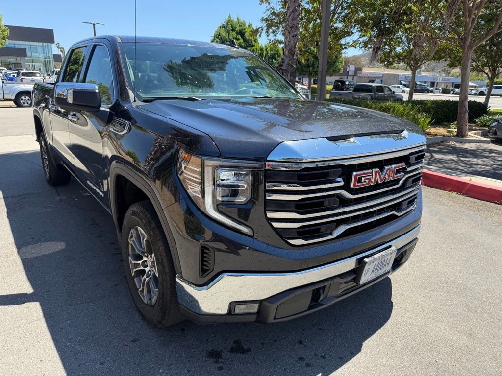 Used 2025 Silver GMC SLT image 1