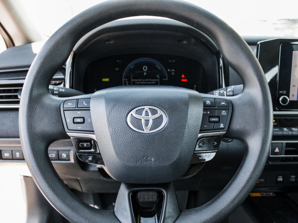 Used 2025 Wind Chill Pearl Toyota XSE image 11