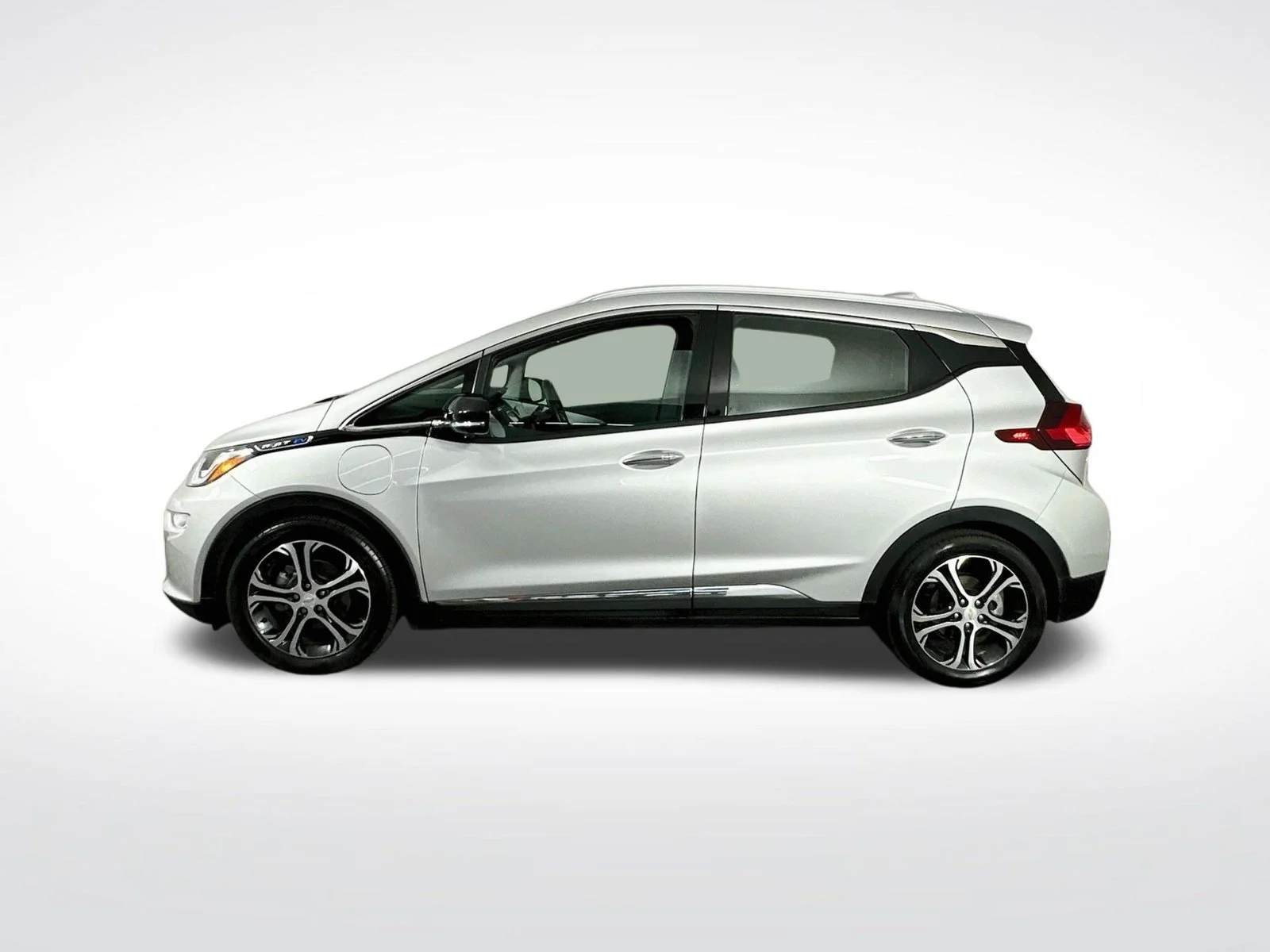 Used 2019 Silver Ice Metallic Chevrolet Premier image 5