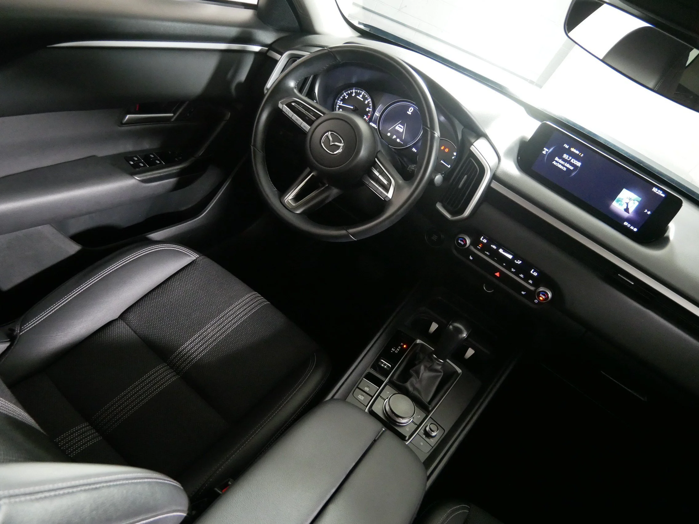 Used 2025 Machine Gray Metallic Mazda 2.5 S Preferred Package image 9