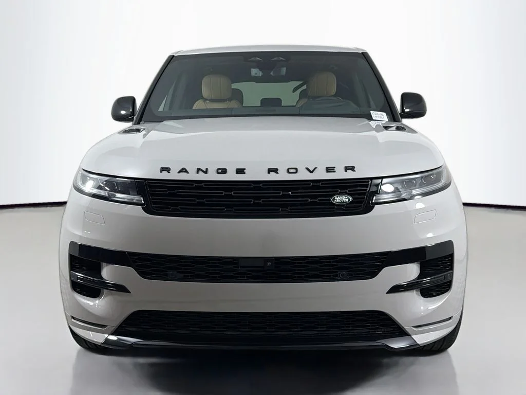 New 2026 Borasco Grey Land Rover Dynamic SE image 2