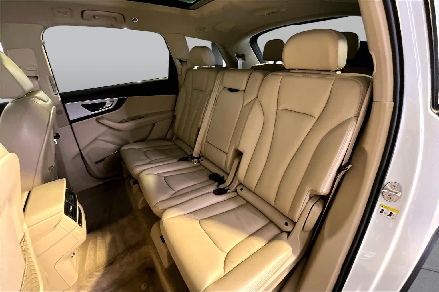 Used 2018 Carrara White Audi Premium Plus image 21