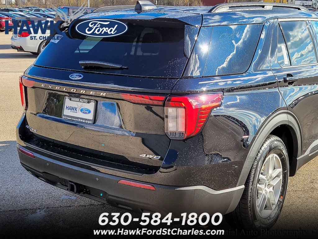 New 2026 Agate Black Metallic Ford Active image 6
