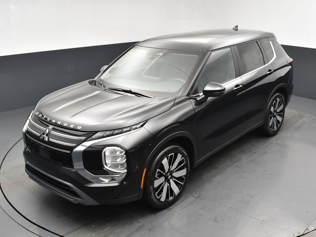New 2026 Black Mitsubishi SE image 17