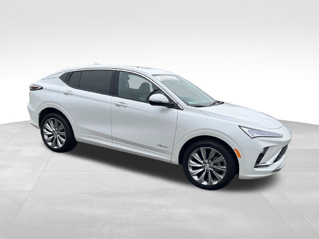 Used 2024 White Buick Avenir image 7