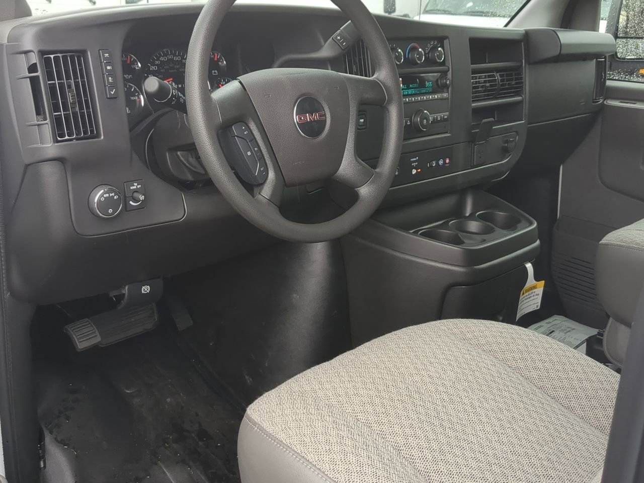 New 2025 Summit White GMC Work Van image 10