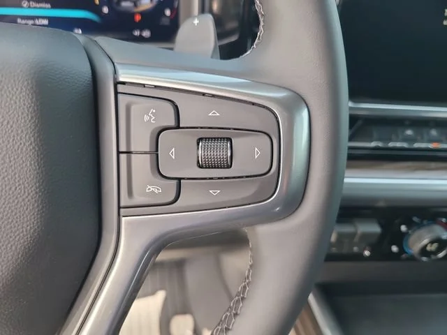 New 2026 Summit White Chevrolet LT Trail Boss image 30