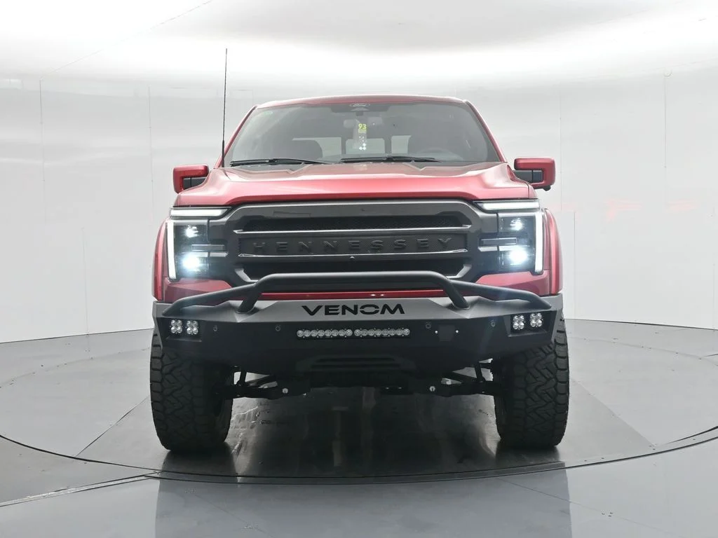 New 2025 Rapid Red Metallic Tinted Clearcoat Ford Lariat image 28