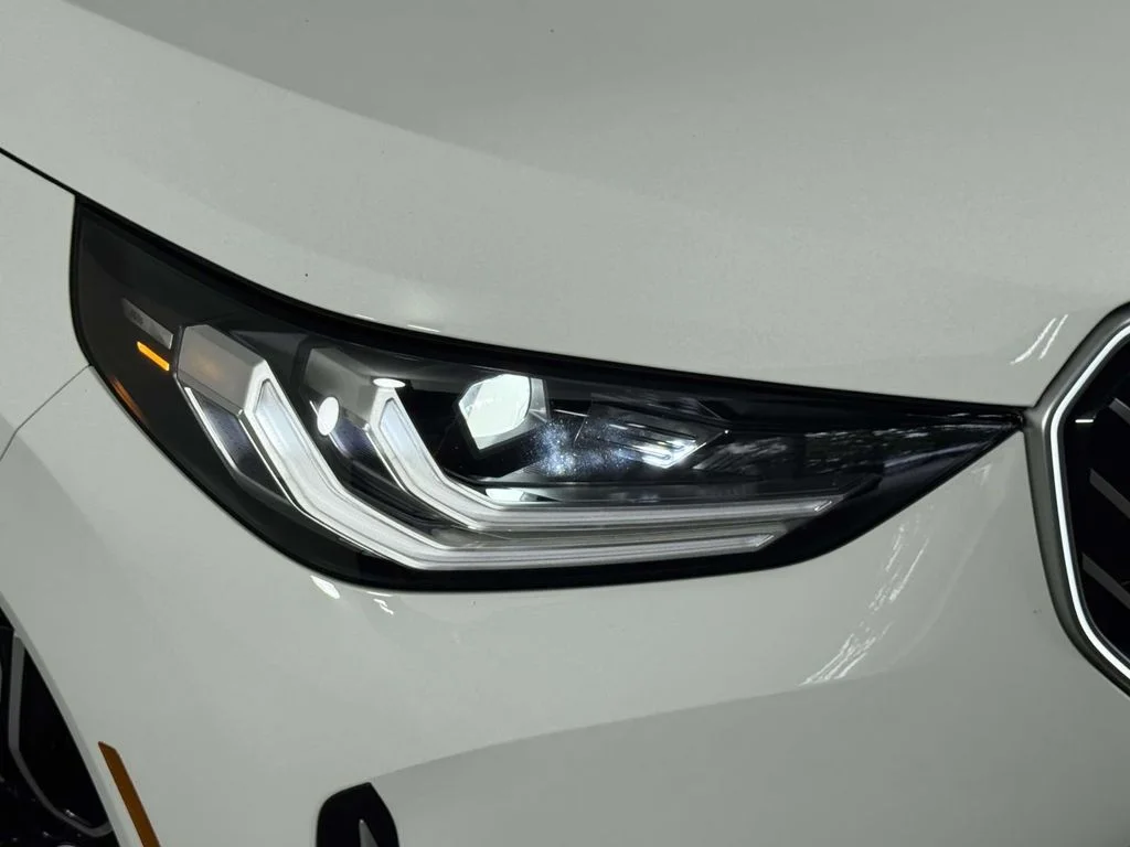 Used 2026 White BMW 30 xDrive image 15
