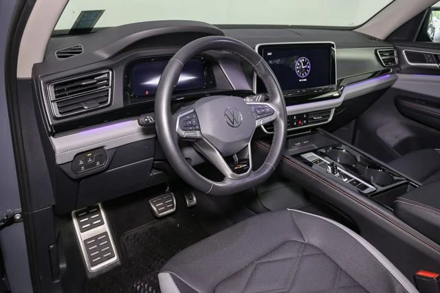 Used 2024 Gray Volkswagen 2.0T Peak Edition SE w/Technology image 24