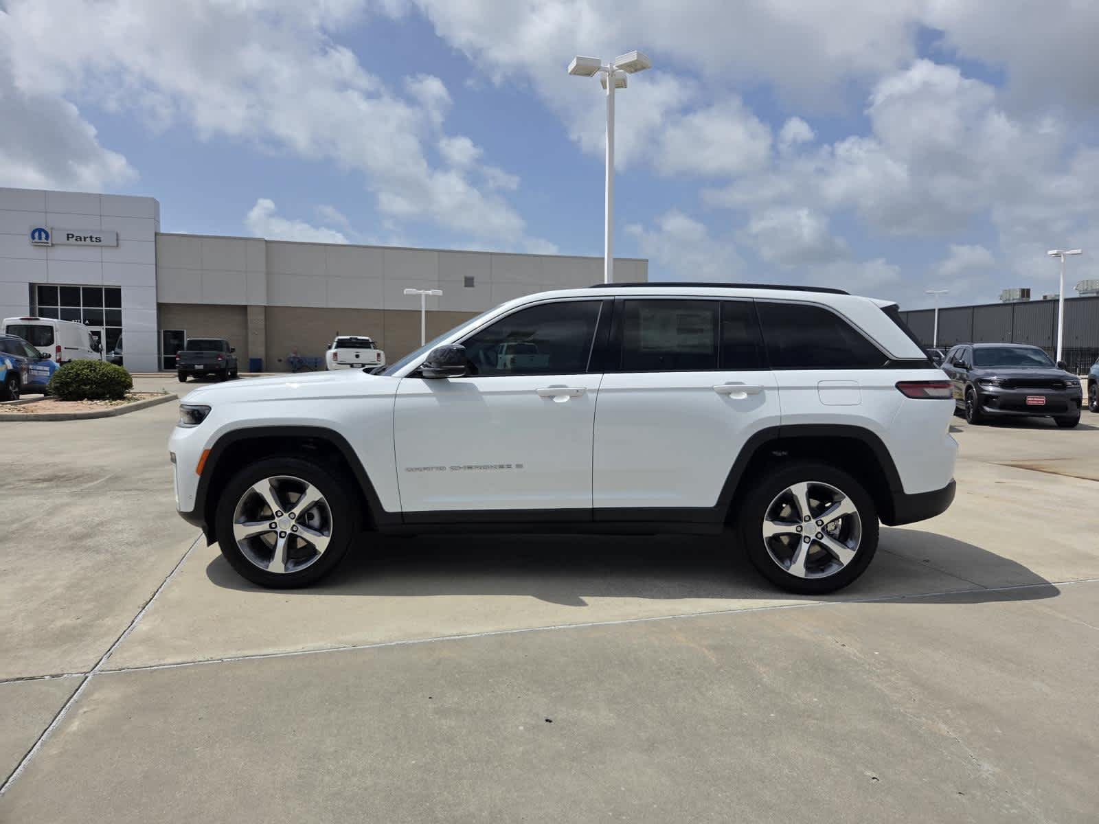 New 2026 Bright White Clearcoat Jeep Limited image 2