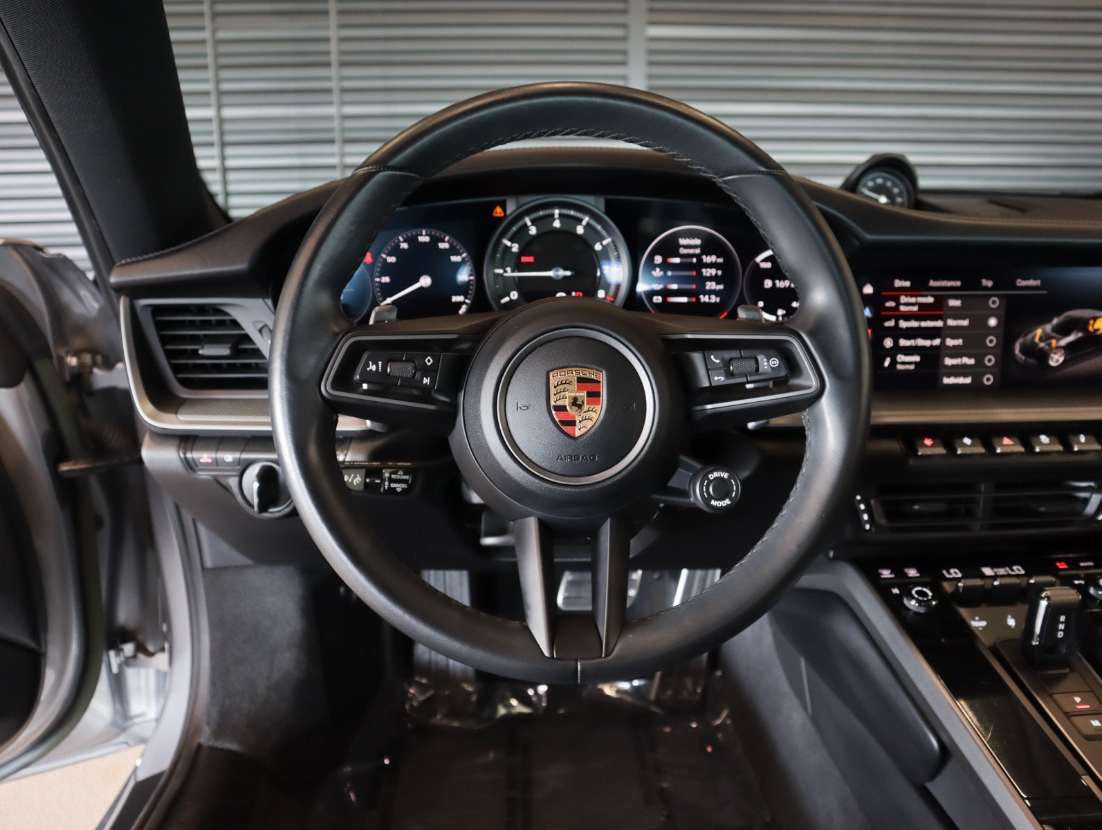 Used 2023 Gt Silver Metallic Porsche Carrera Coupe image 14