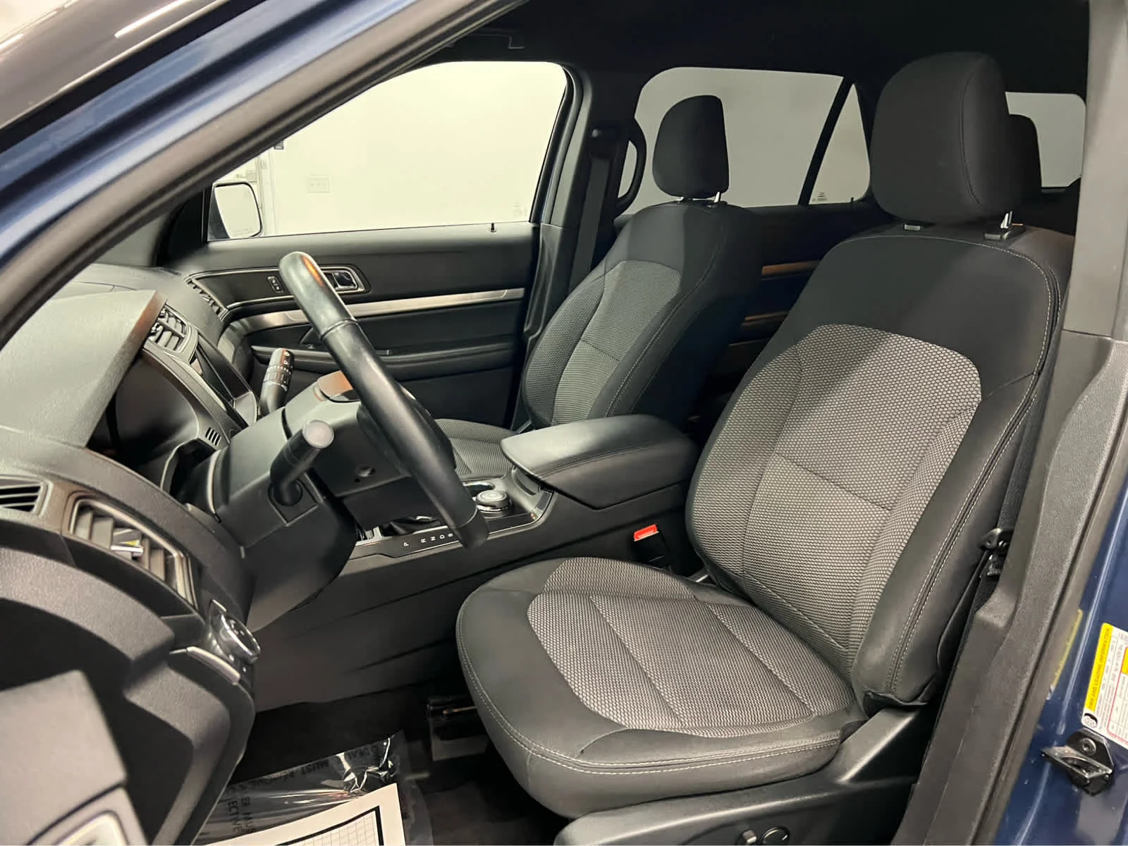 Used 2019 Blue Metallic Ford XLT image 5