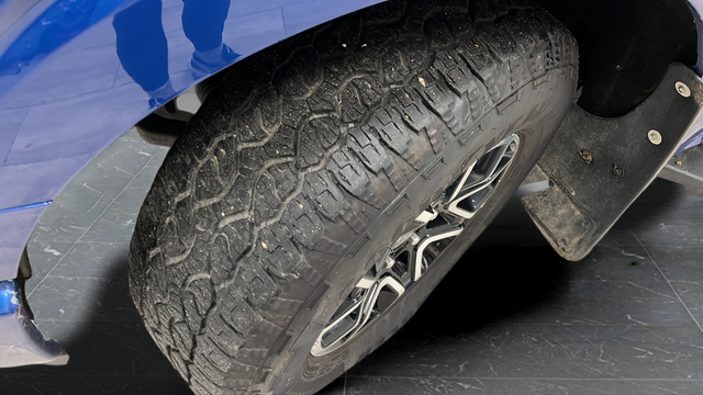 Used 2023 Atlas Blue Metallic Ford XLT image 35