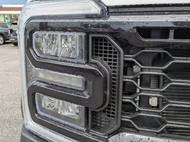 New 2026 Oxford White Ford F-250® Hennessey Velociraptor 1200 image 9
