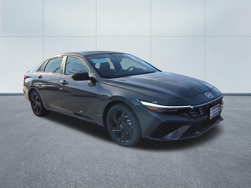 New 2026 Gray Hyundai SEL Sport Plus image 8