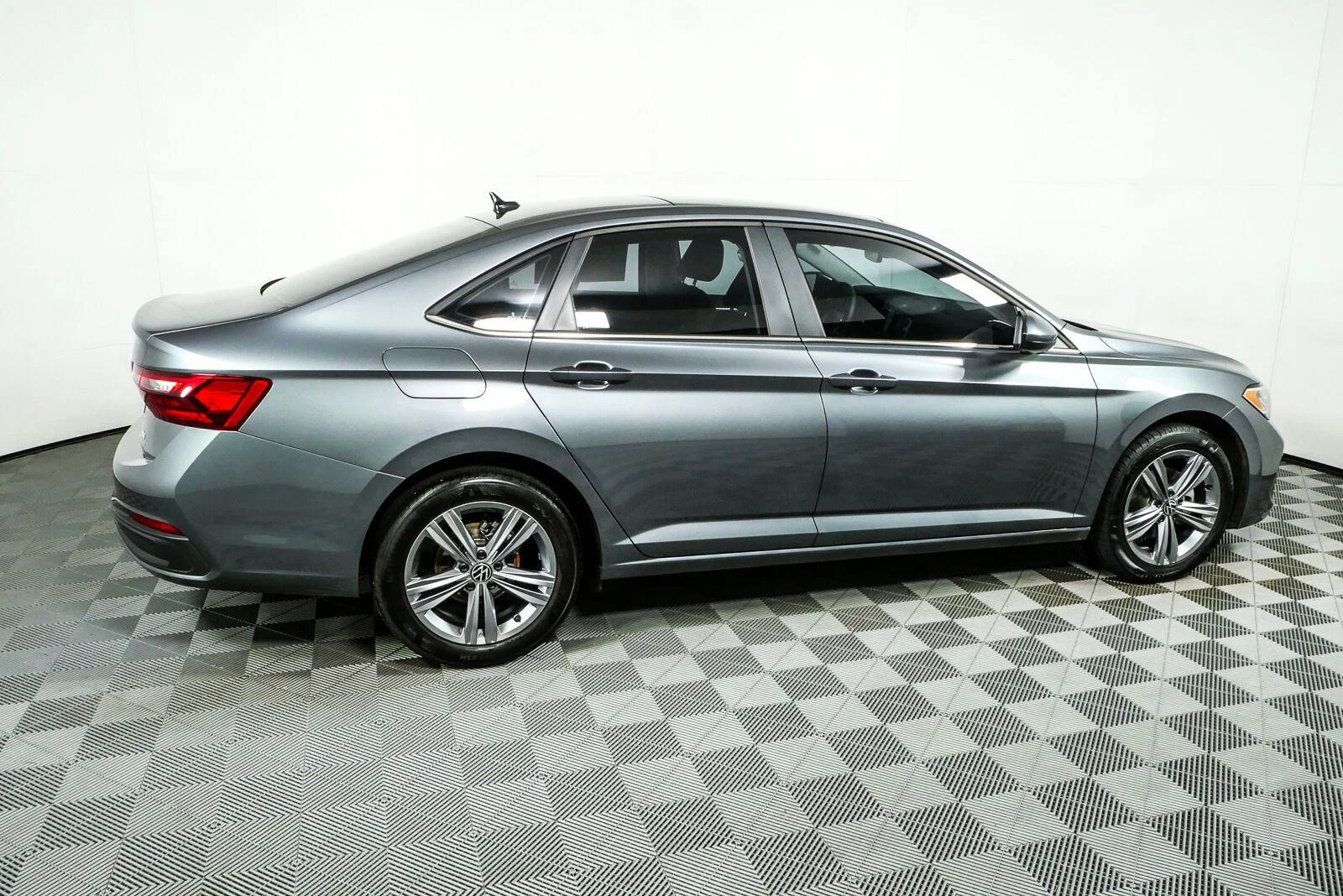 3VW7M7BU2RM010371