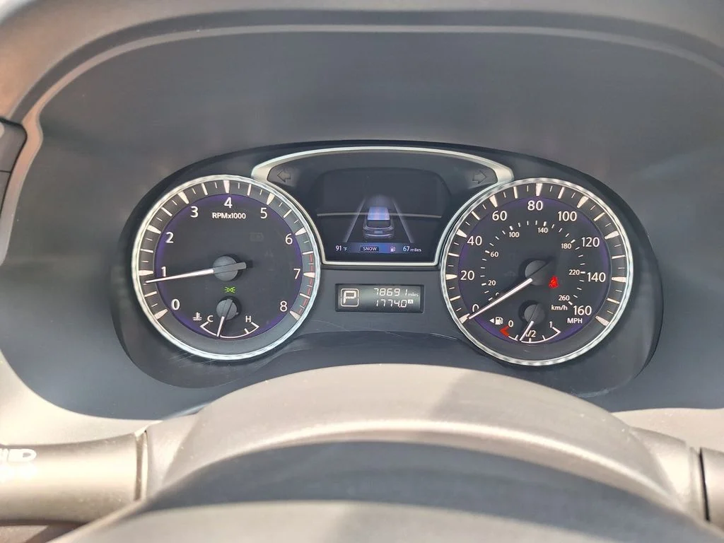 Used 2020 Blue INFINITI LUXE image 15