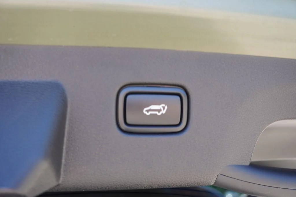 Certified Used 2024 Jungle Green Kia X-Line image 22