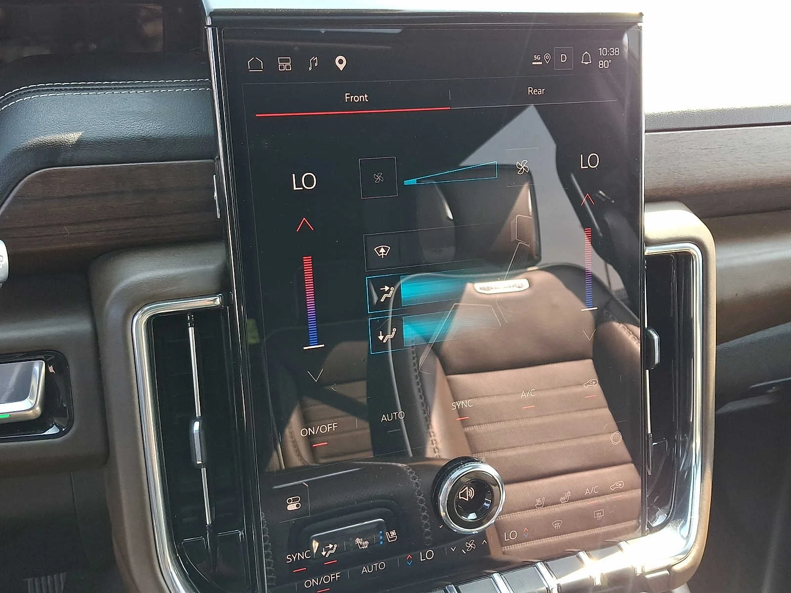 Used 2025 Onyx Black GMC Denali Ultimate image 16