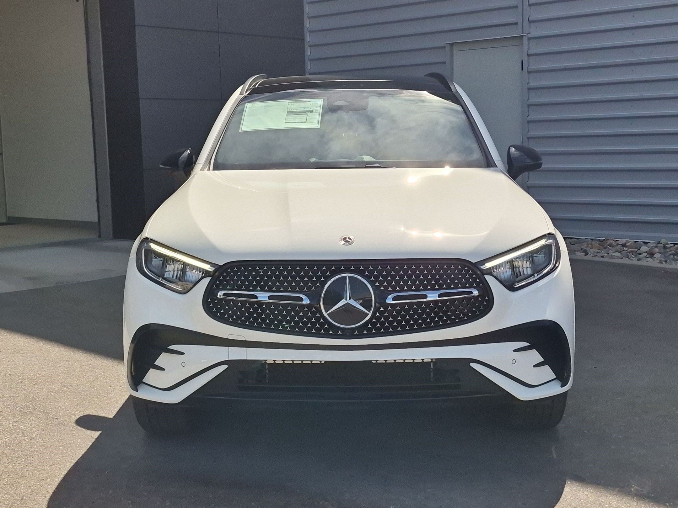 New 2027 Polar White Mercedes-Benz GLC 300 image 35