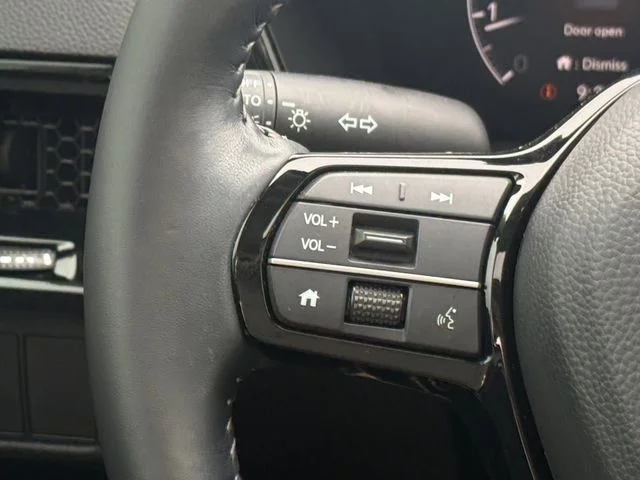 Certified Used 2025  Honda EX-L image 12