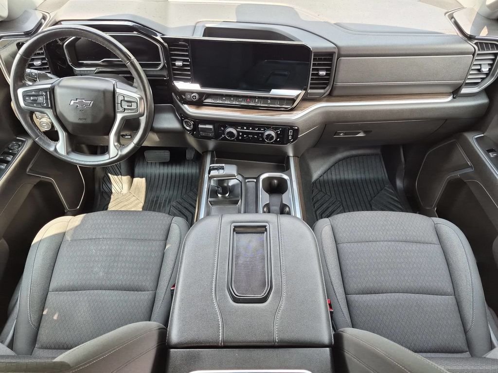 Used 2022  Chevrolet RST image 15