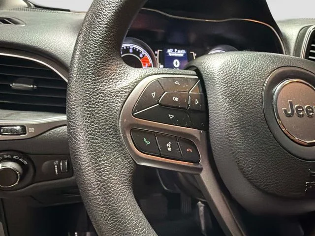 Used 2021 Blue Jeep Latitude image 28