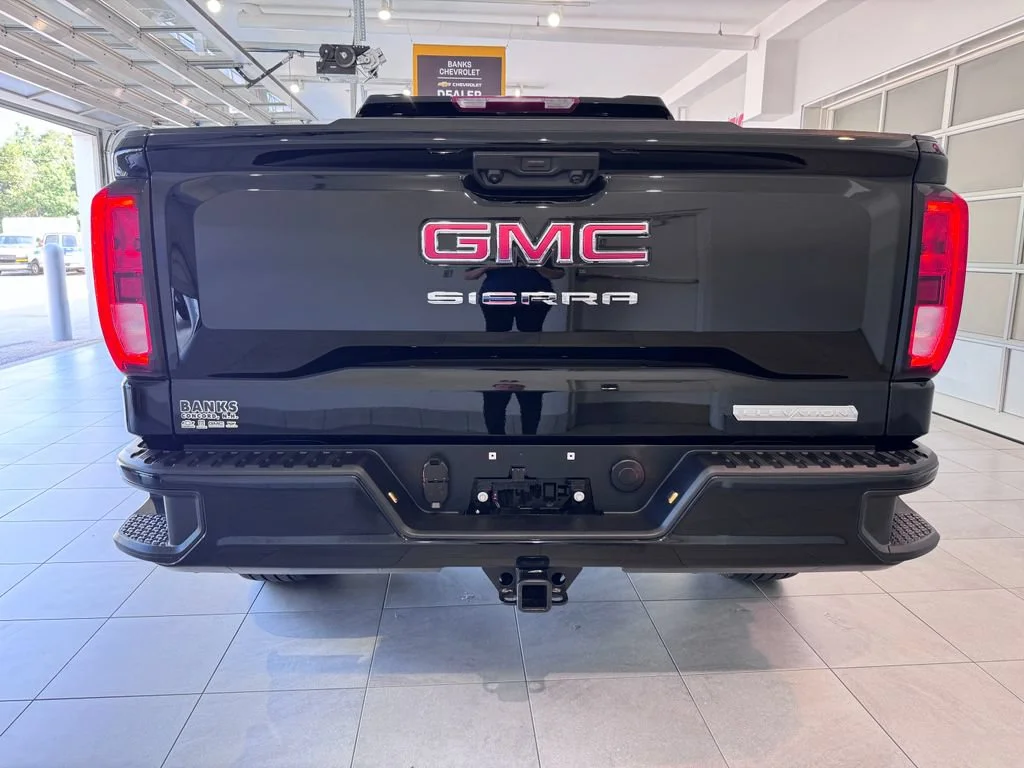 Used 2026 Onyx Black GMC Elevation image 6