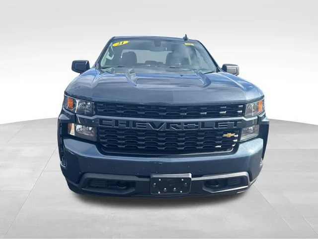 Used 2021 SHADOW GRAY METALLIC Chevrolet Custom image 8