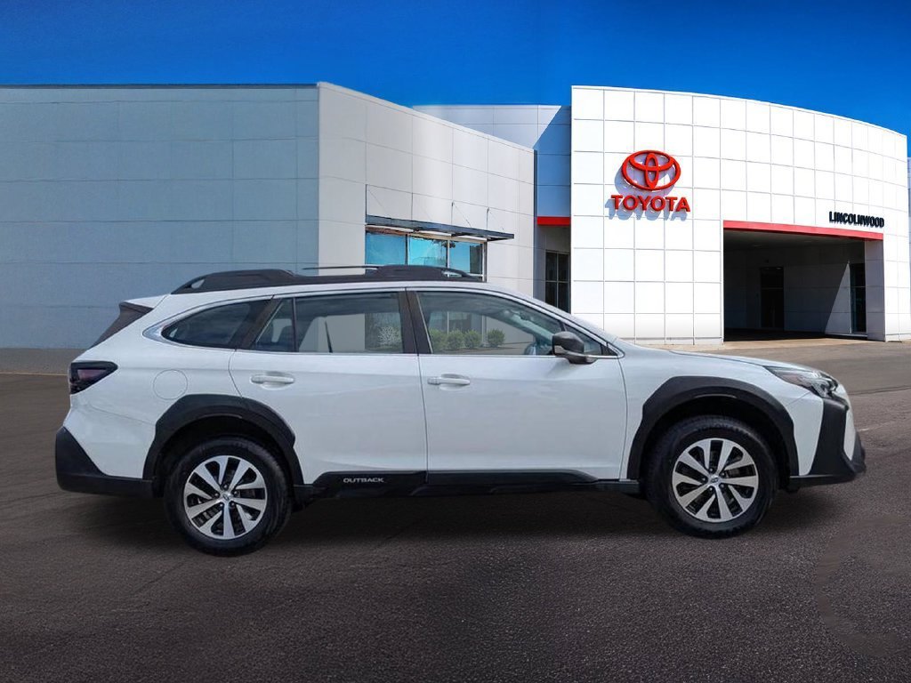 Used 2023 White Subaru 2.5i image 10